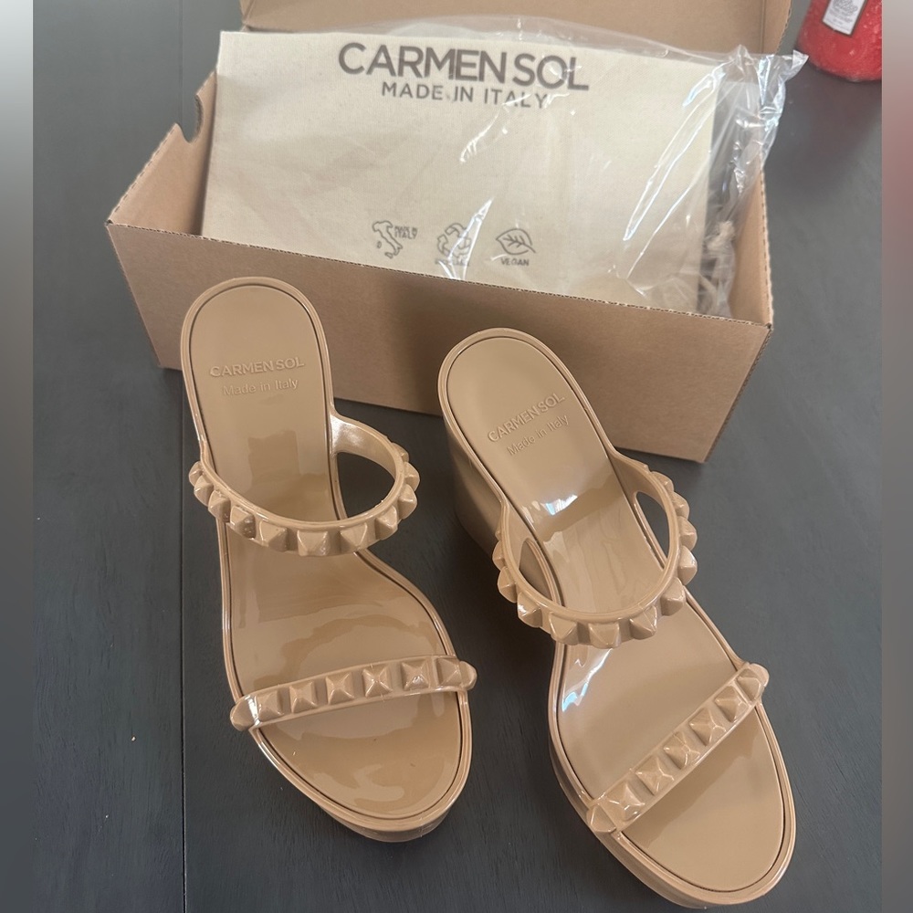 Carmen Sol Tonino Highwedge
